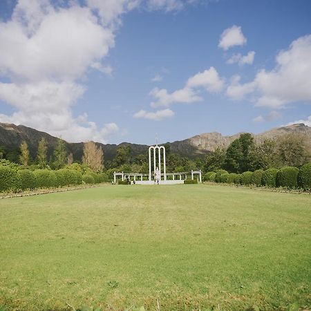 Maison Des Huguenots Le Roux Apartment Franschhoek Luaran gambar